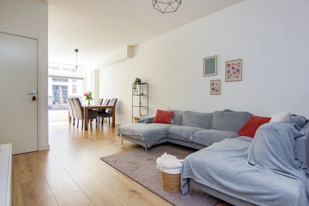 geblurde versie van de foto als achtergrond