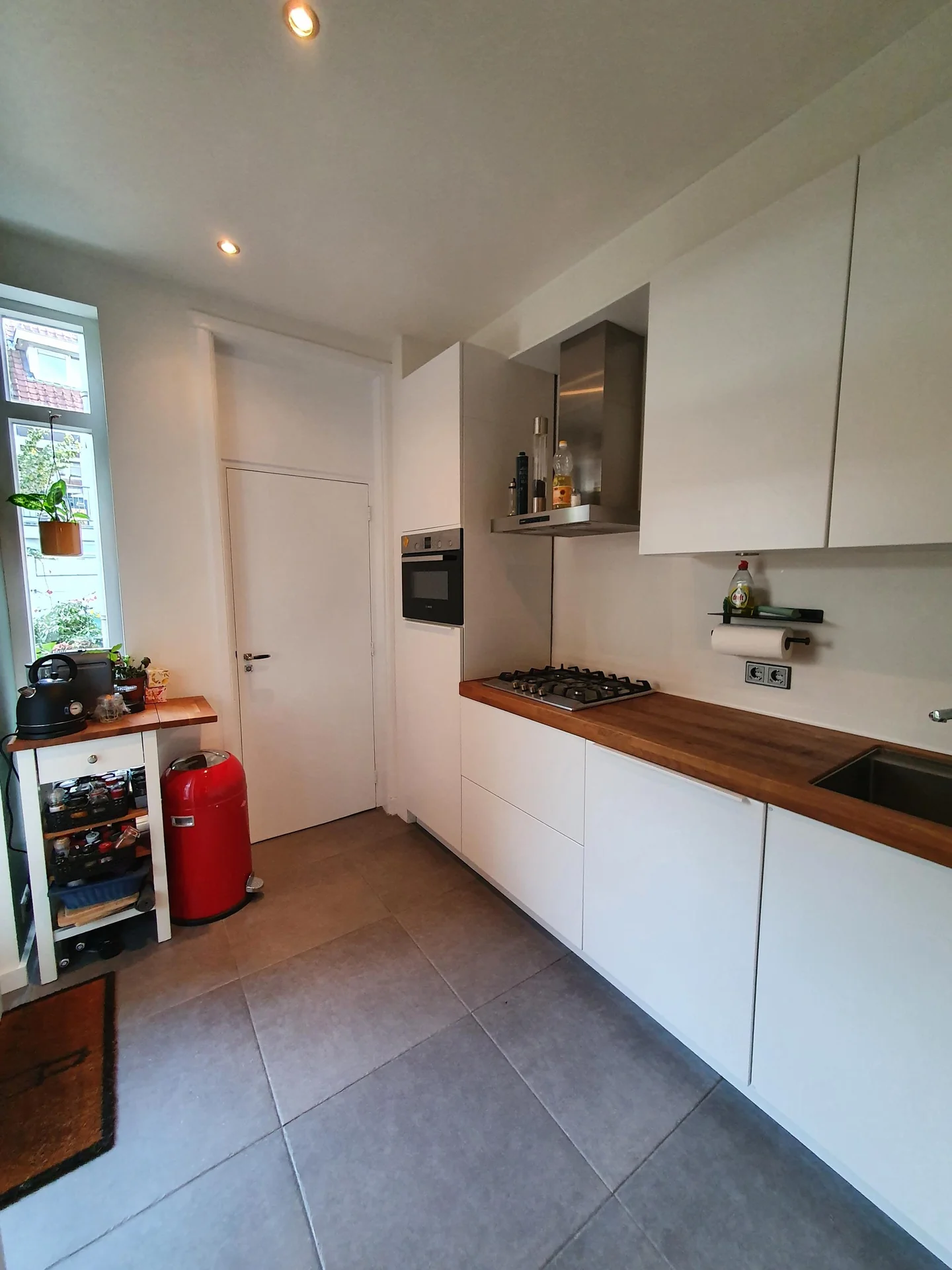 geblurde versie van de foto als achtergrond