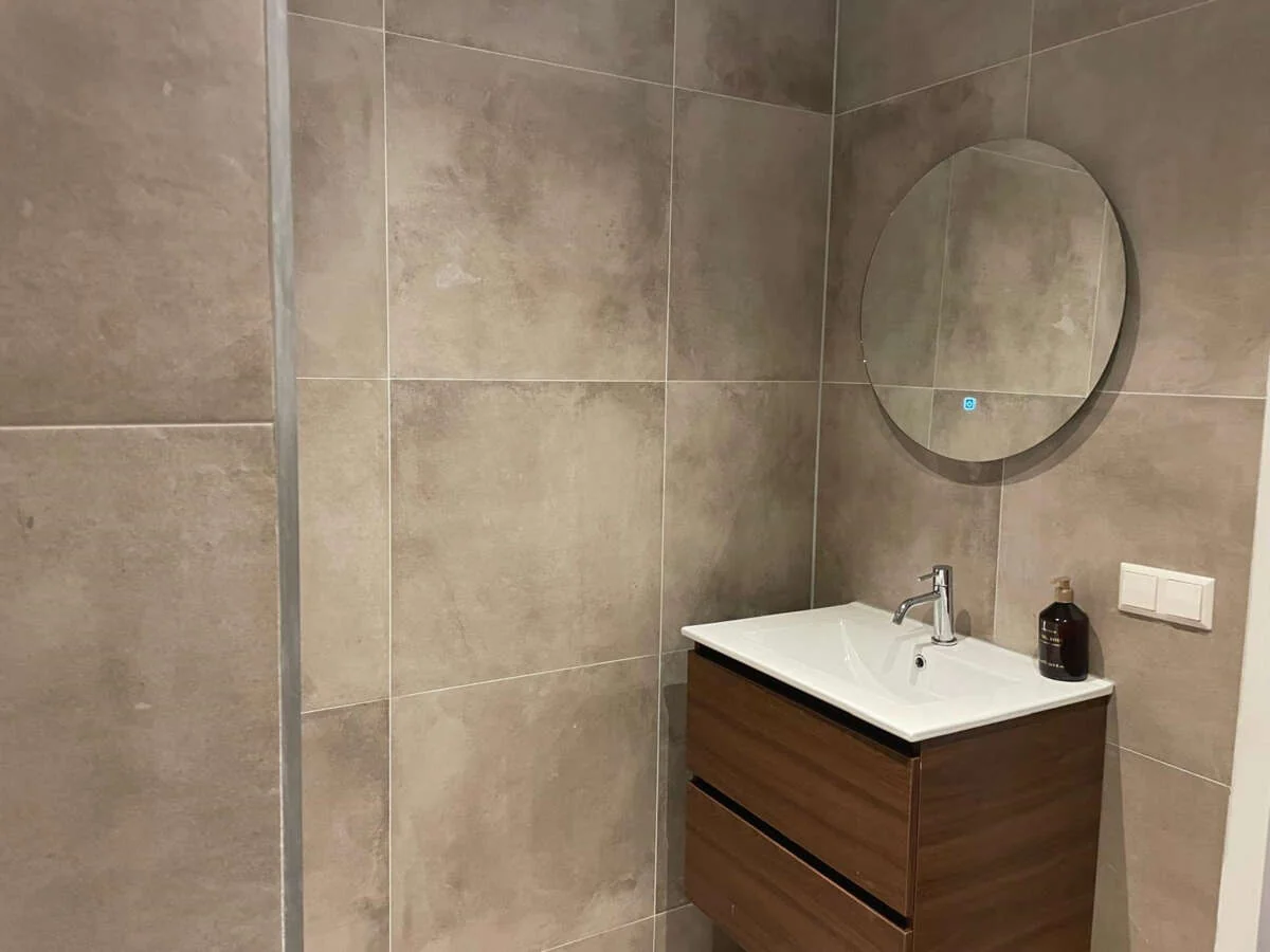 geblurde versie van de foto als achtergrond