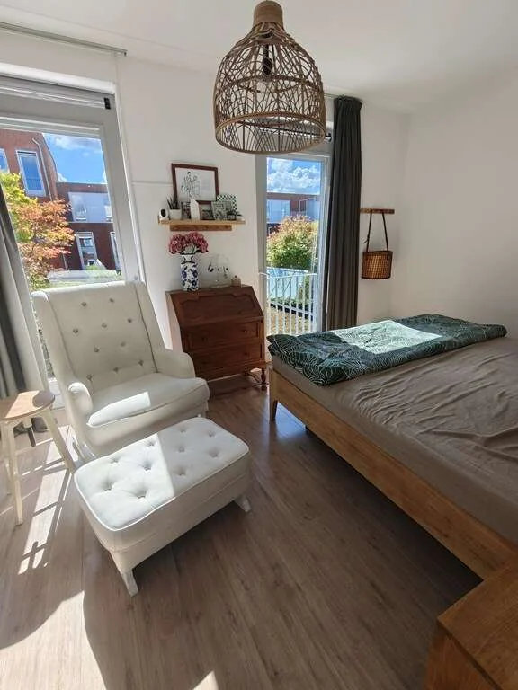 geblurde versie van de foto als achtergrond