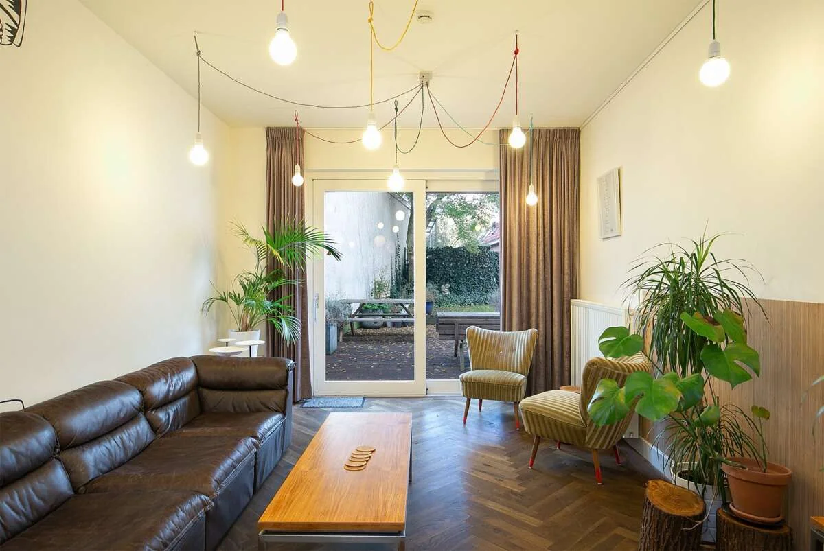 geblurde versie van de foto als achtergrond