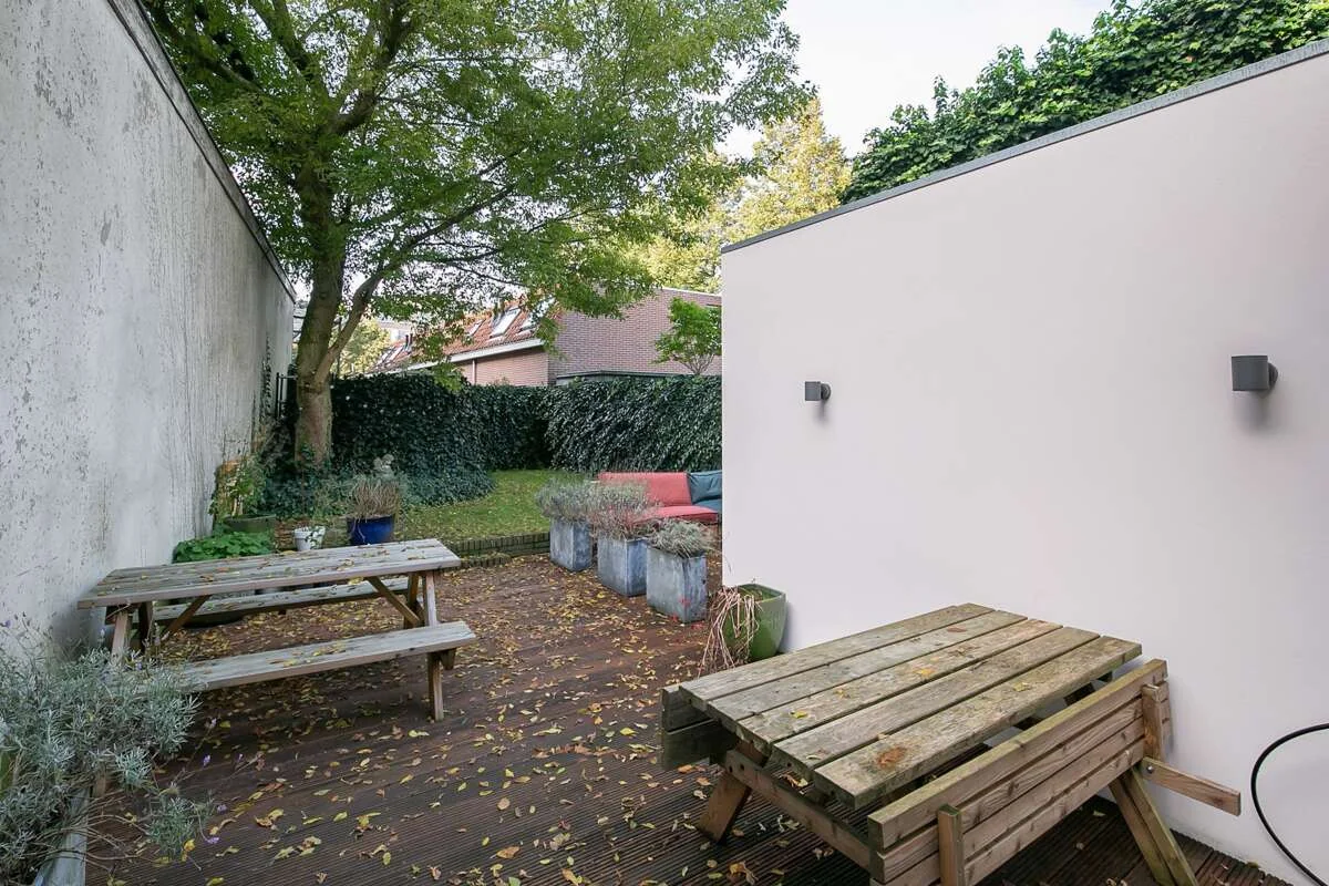 geblurde versie van de foto als achtergrond