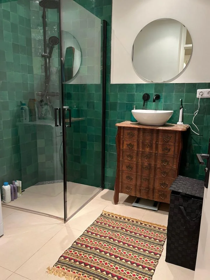 geblurde versie van de foto als achtergrond