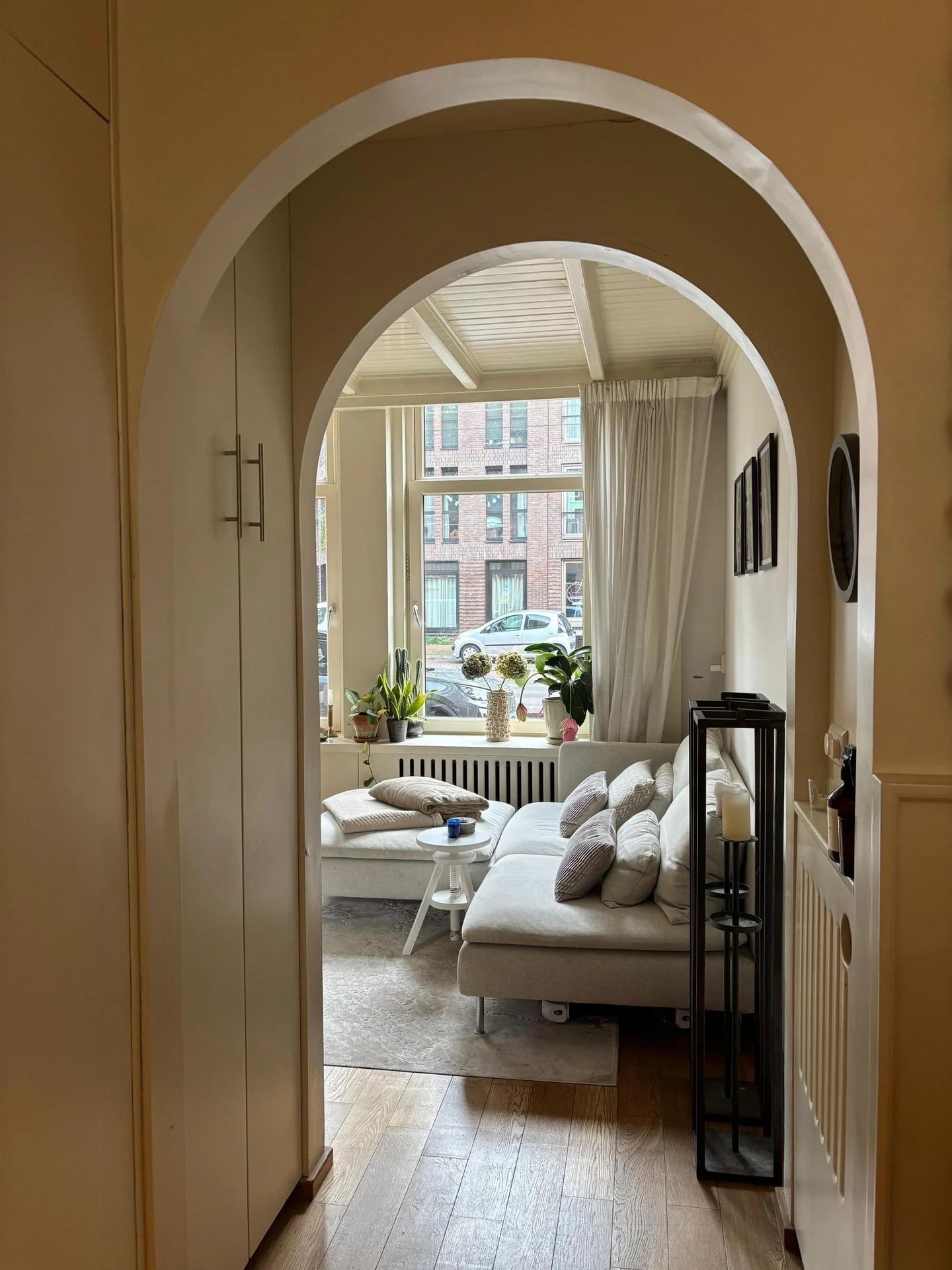 geblurde versie van de foto als achtergrond