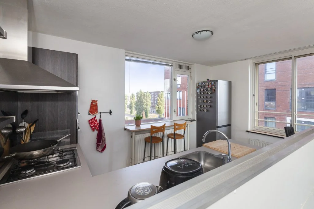 geblurde versie van de foto als achtergrond