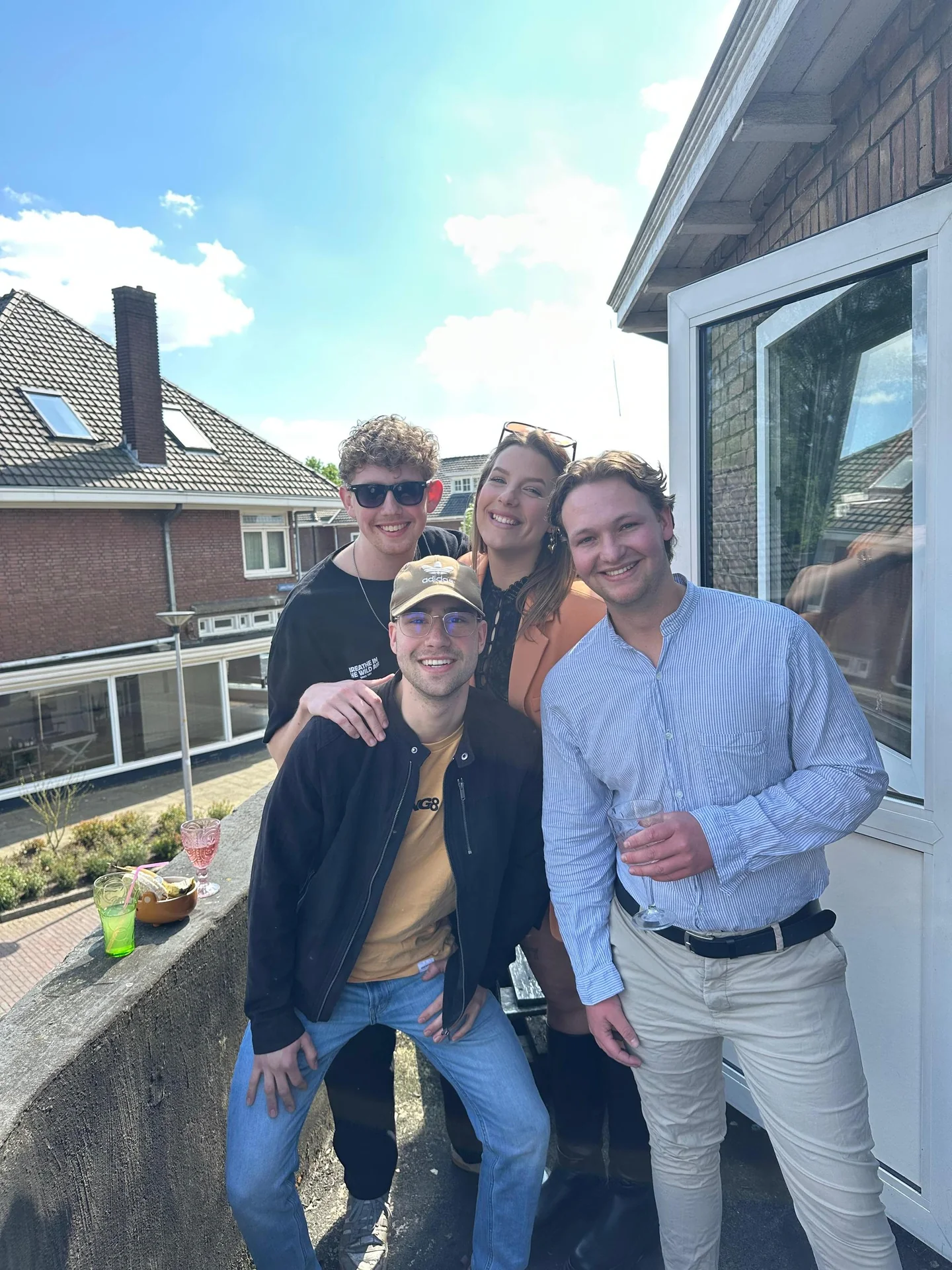 geblurde versie van de foto als achtergrond