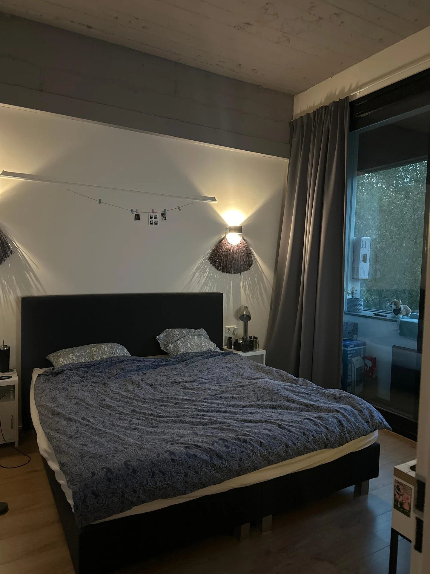 geblurde versie van de foto als achtergrond