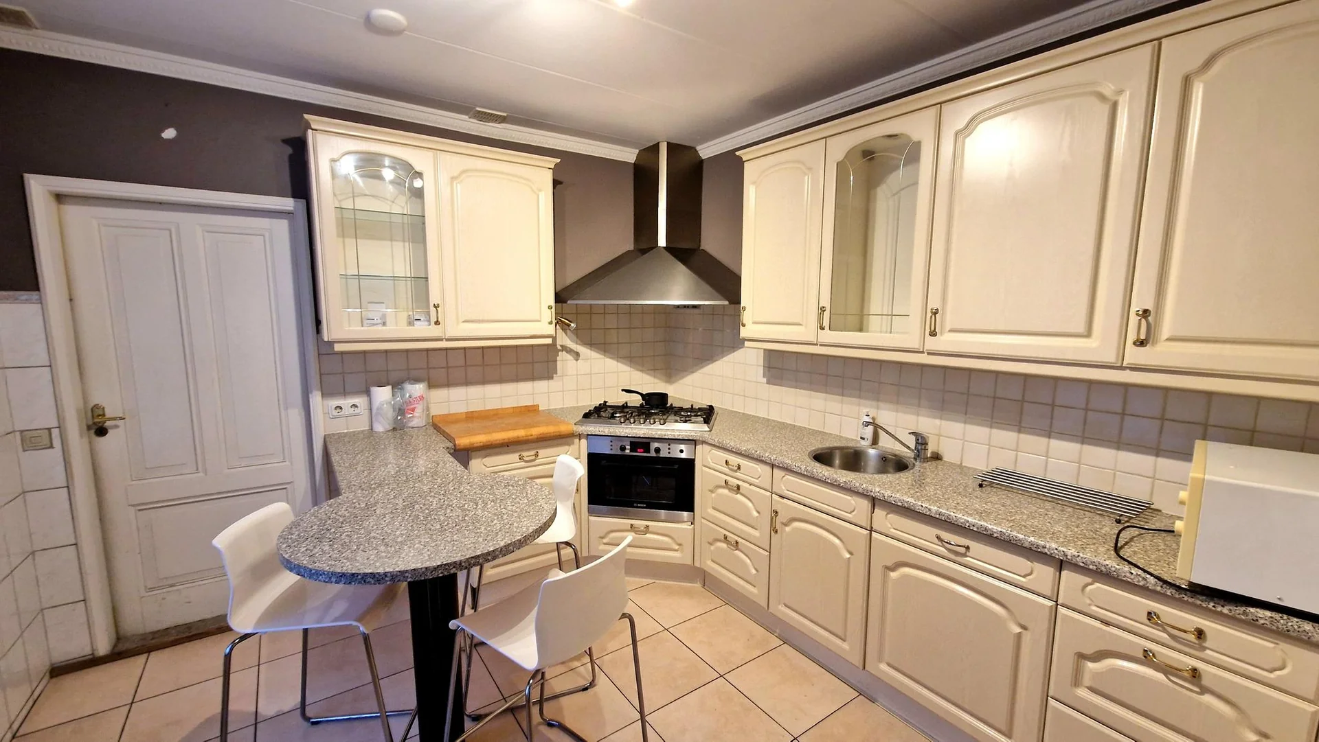 geblurde versie van de foto als achtergrond