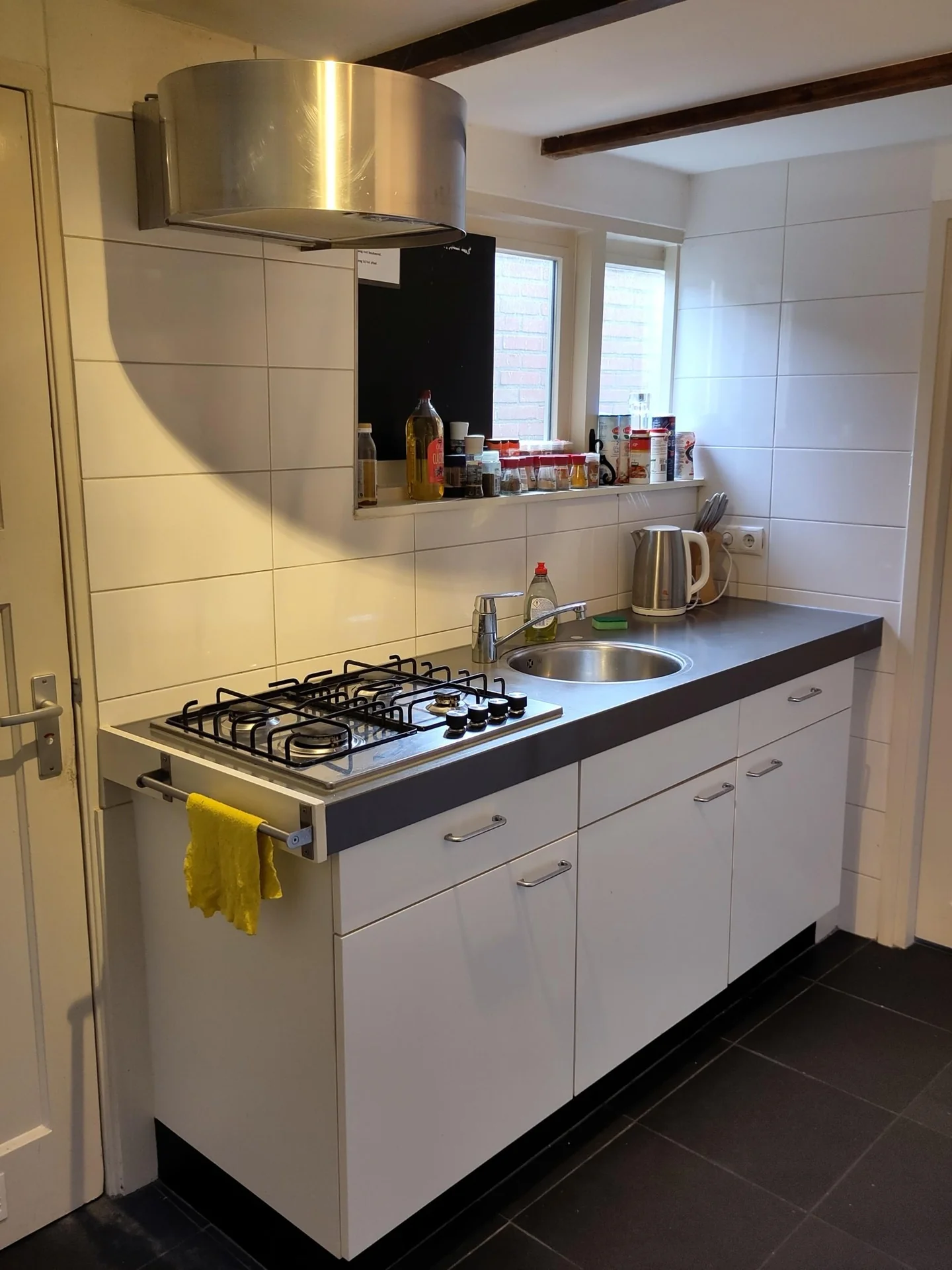 geblurde versie van de foto als achtergrond