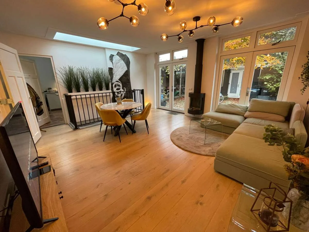 geblurde versie van de foto als achtergrond