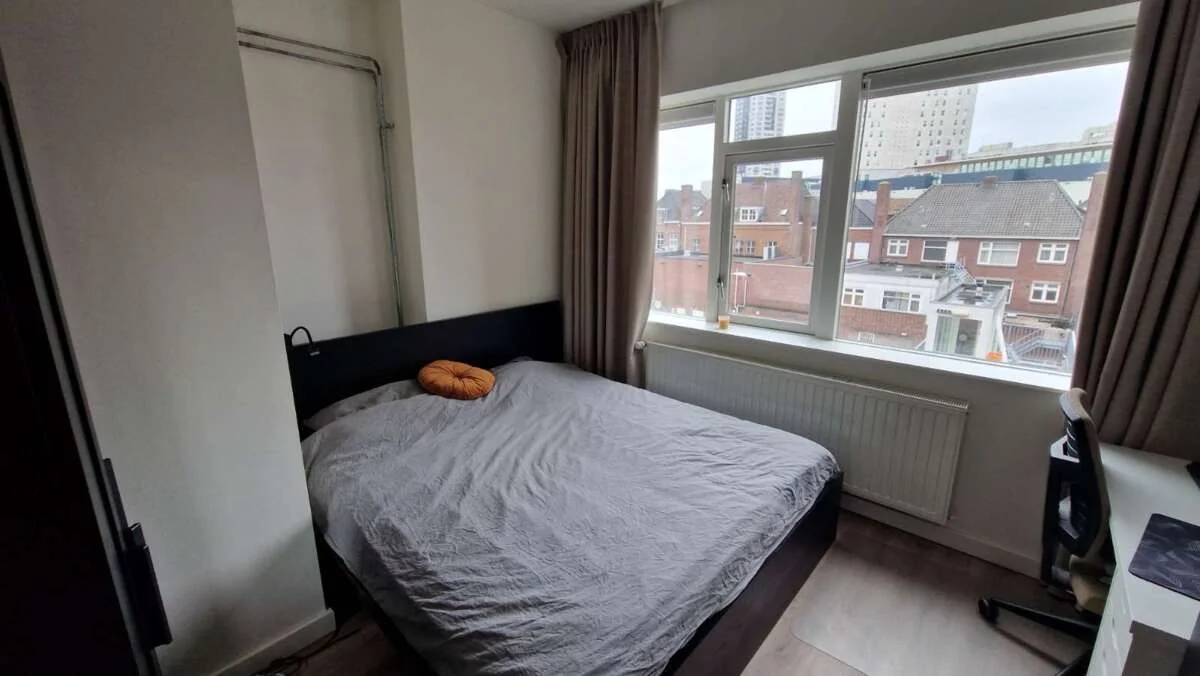 geblurde versie van de foto als achtergrond