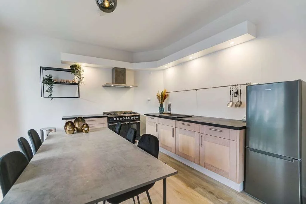 geblurde versie van de foto als achtergrond