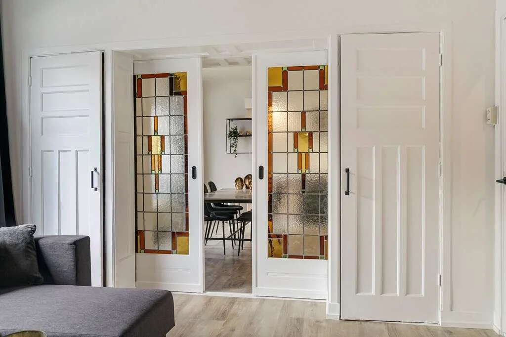 geblurde versie van de foto als achtergrond