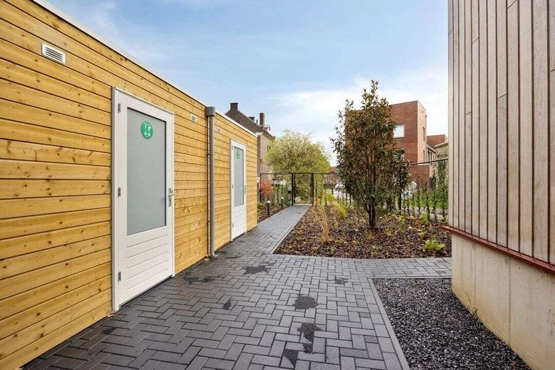 geblurde versie van de foto als achtergrond