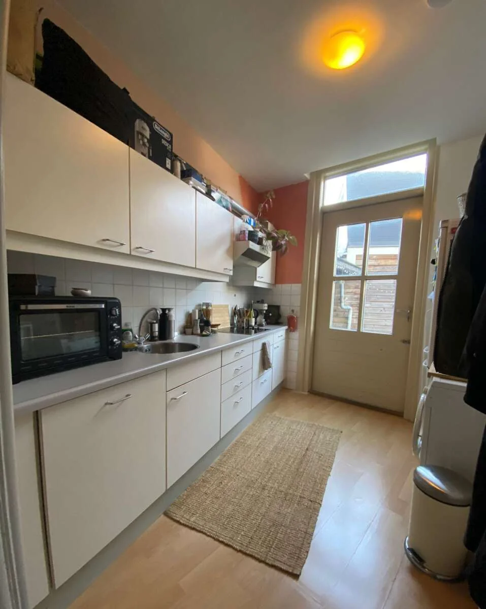 geblurde versie van de foto als achtergrond