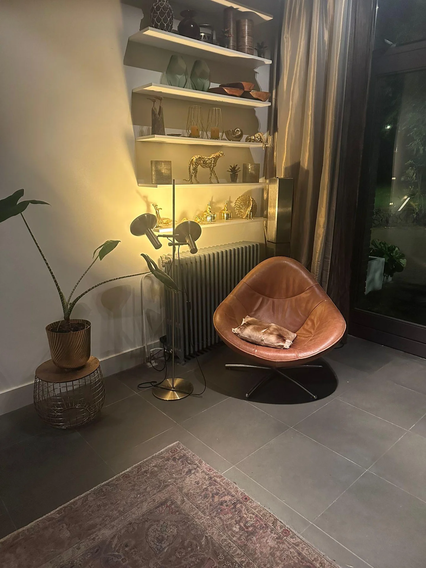 geblurde versie van de foto als achtergrond