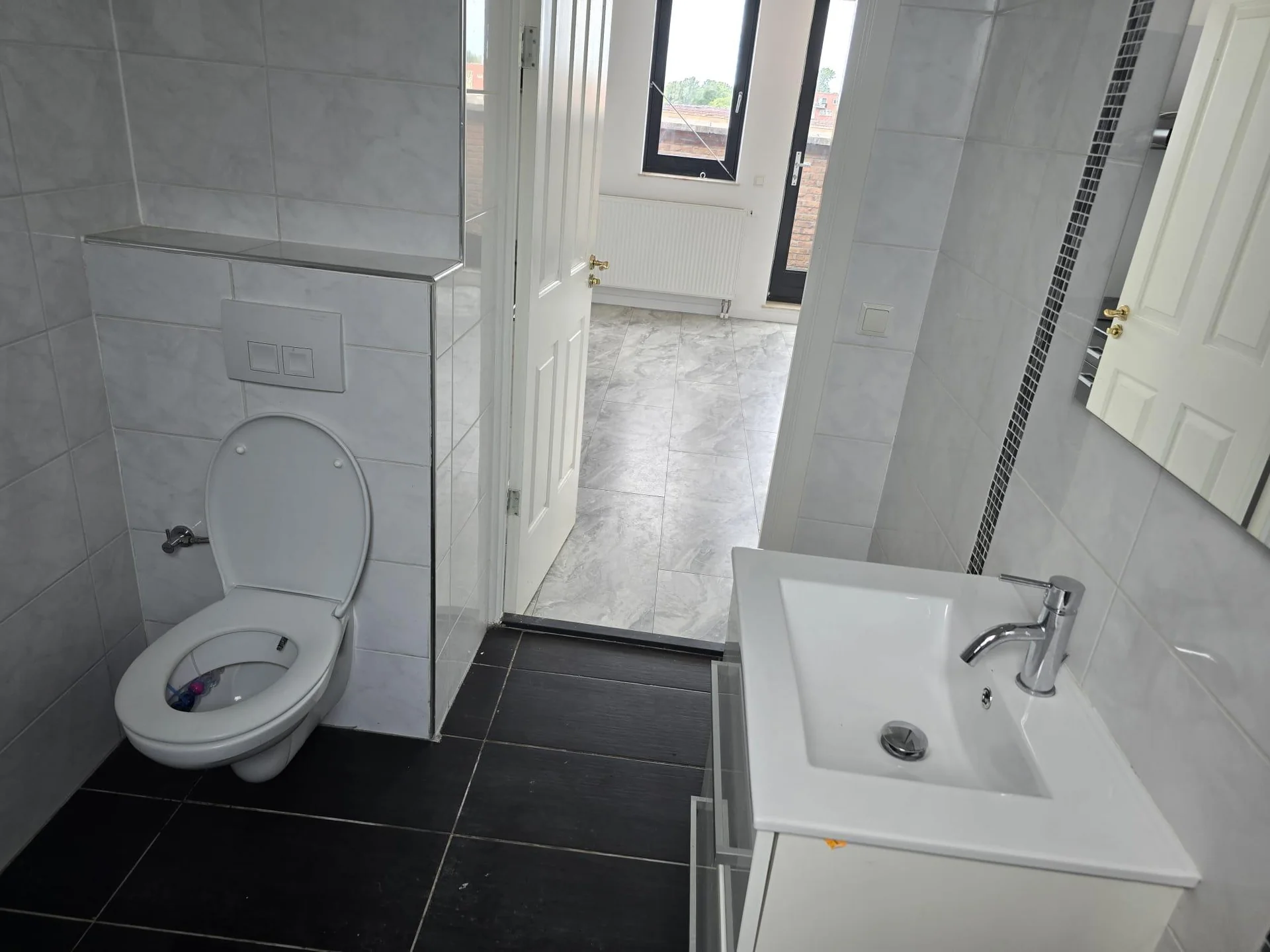 geblurde versie van de foto als achtergrond