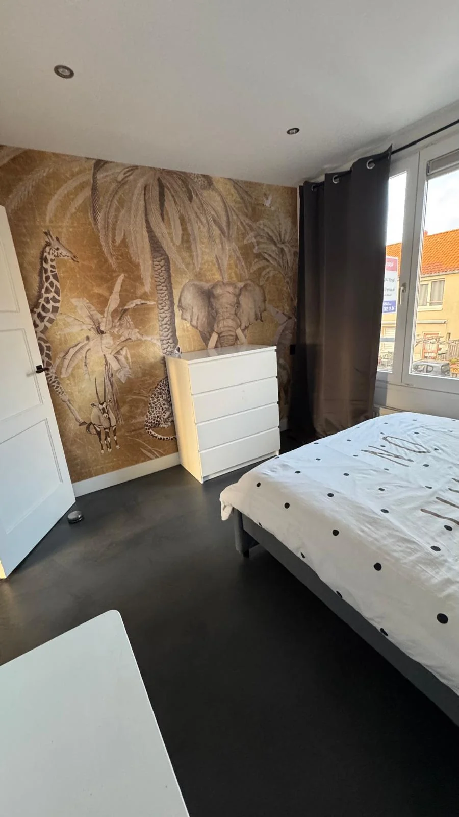 geblurde versie van de foto als achtergrond