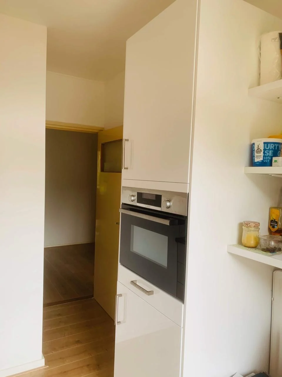 geblurde versie van de foto als achtergrond