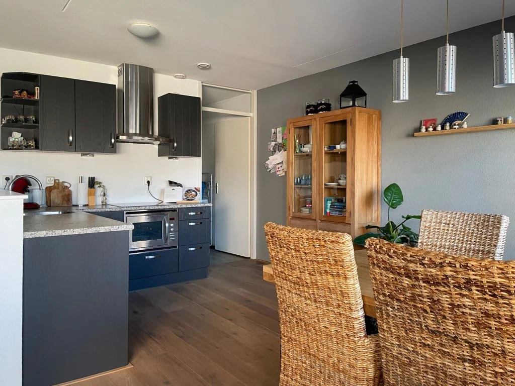 geblurde versie van de foto als achtergrond