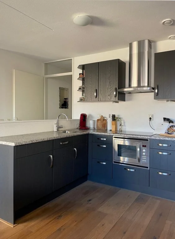 geblurde versie van de foto als achtergrond