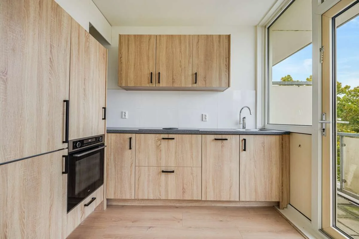 geblurde versie van de foto als achtergrond