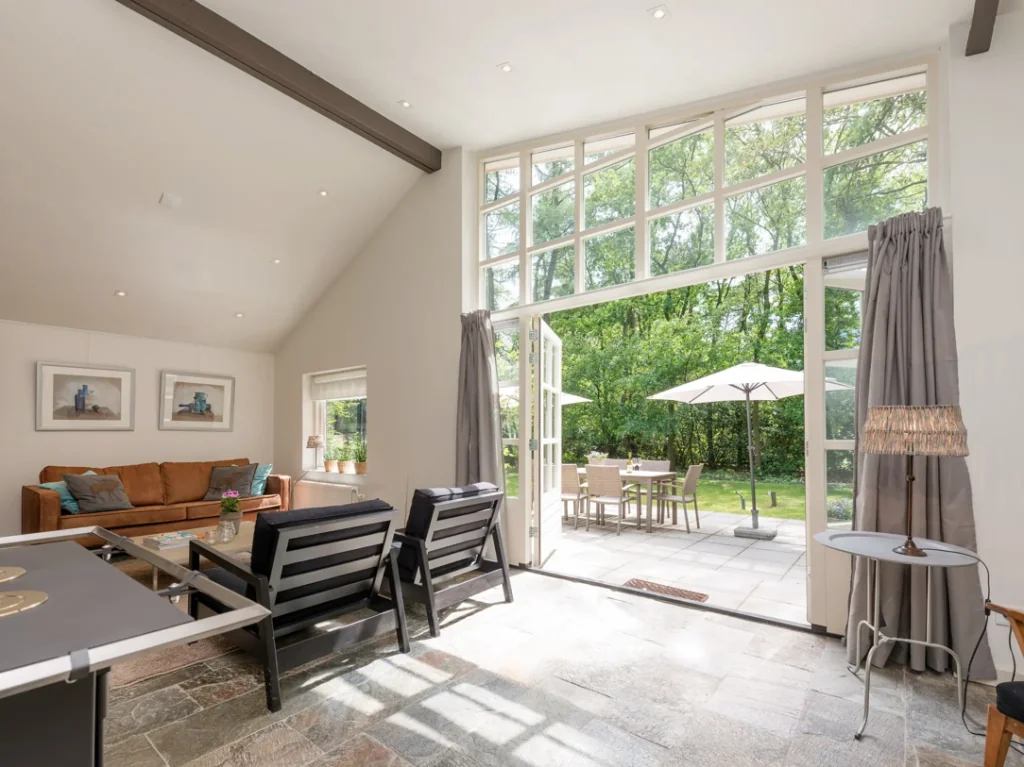 geblurde versie van de foto als achtergrond