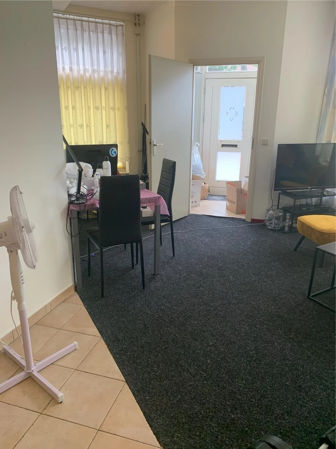 geblurde versie van de foto als achtergrond