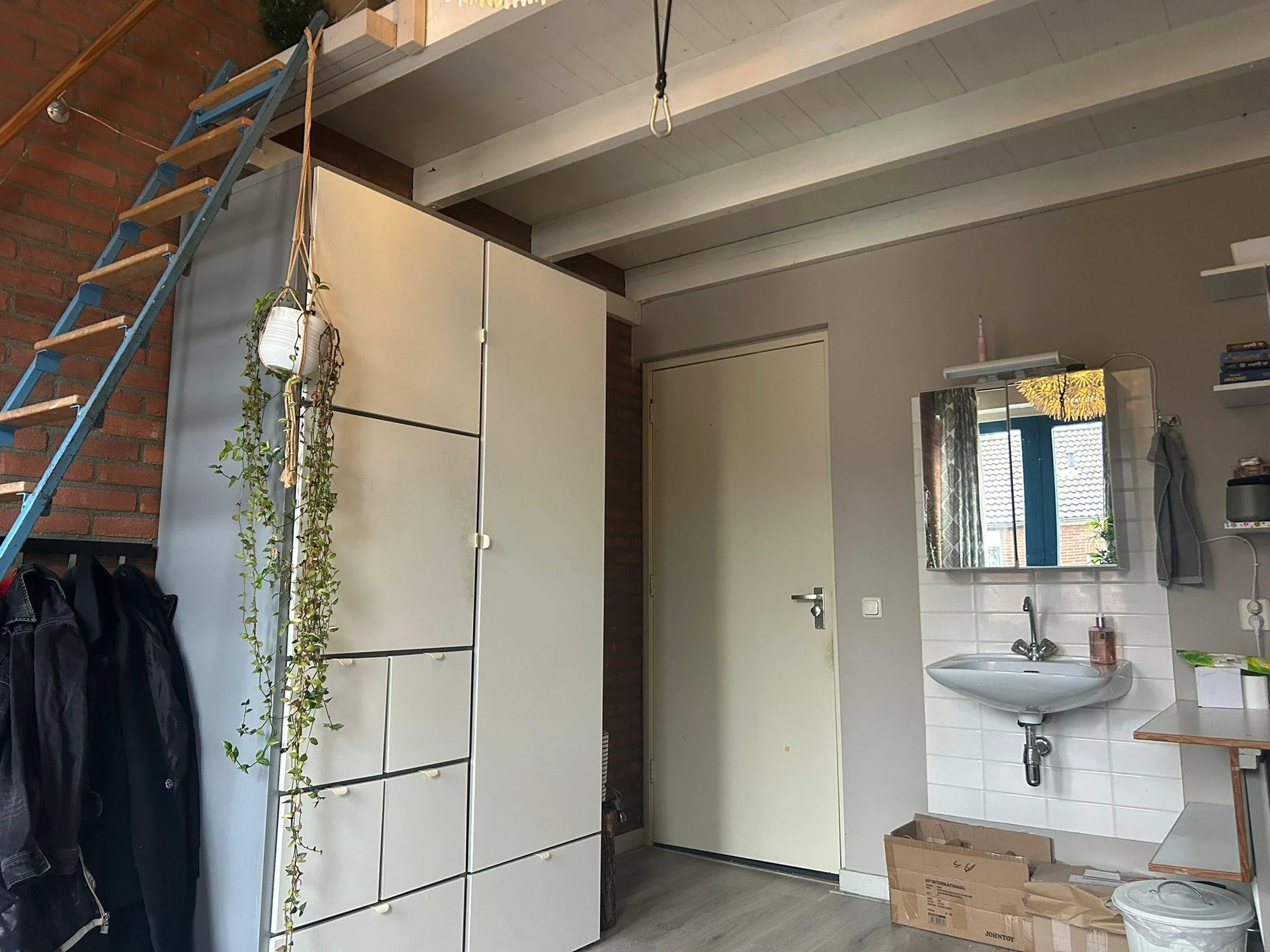 geblurde versie van de foto als achtergrond