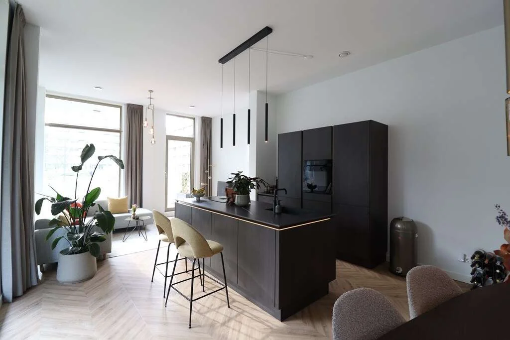 geblurde versie van de foto als achtergrond