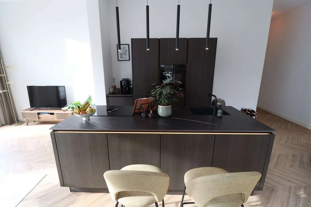 geblurde versie van de foto als achtergrond