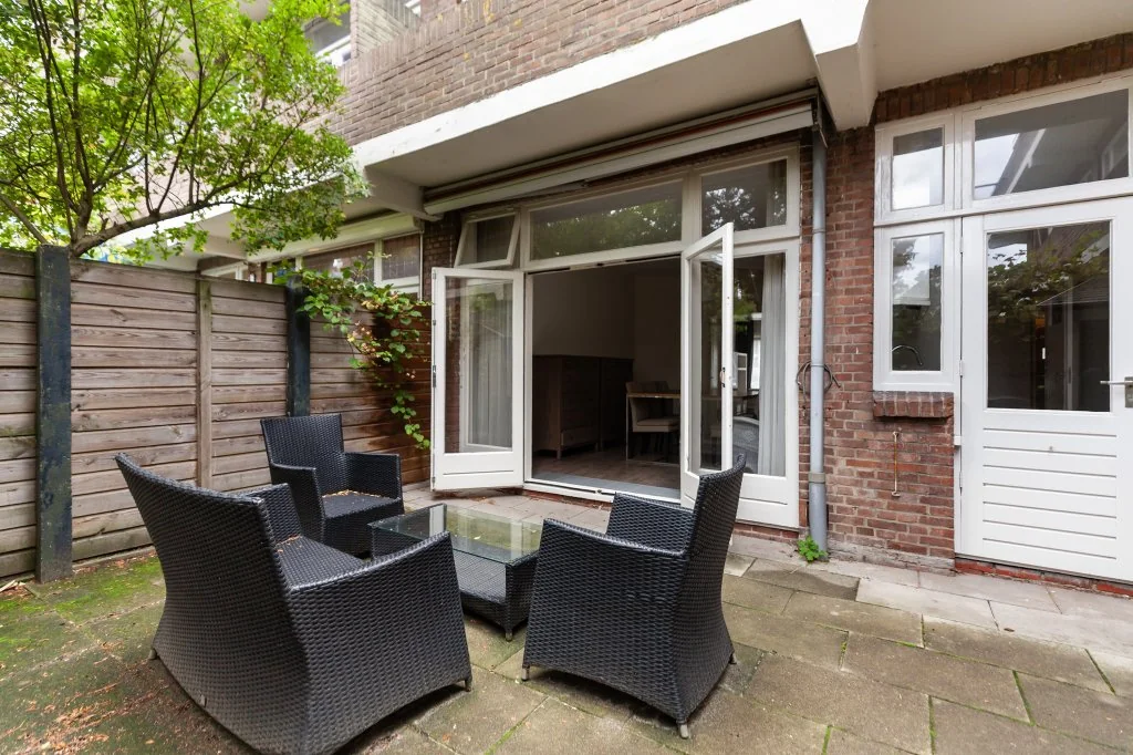 geblurde versie van de foto als achtergrond