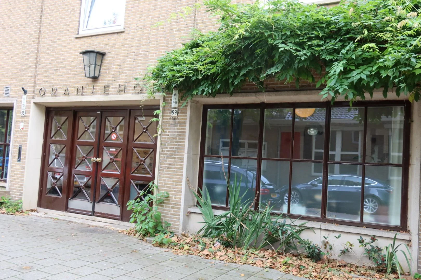 geblurde versie van de foto als achtergrond