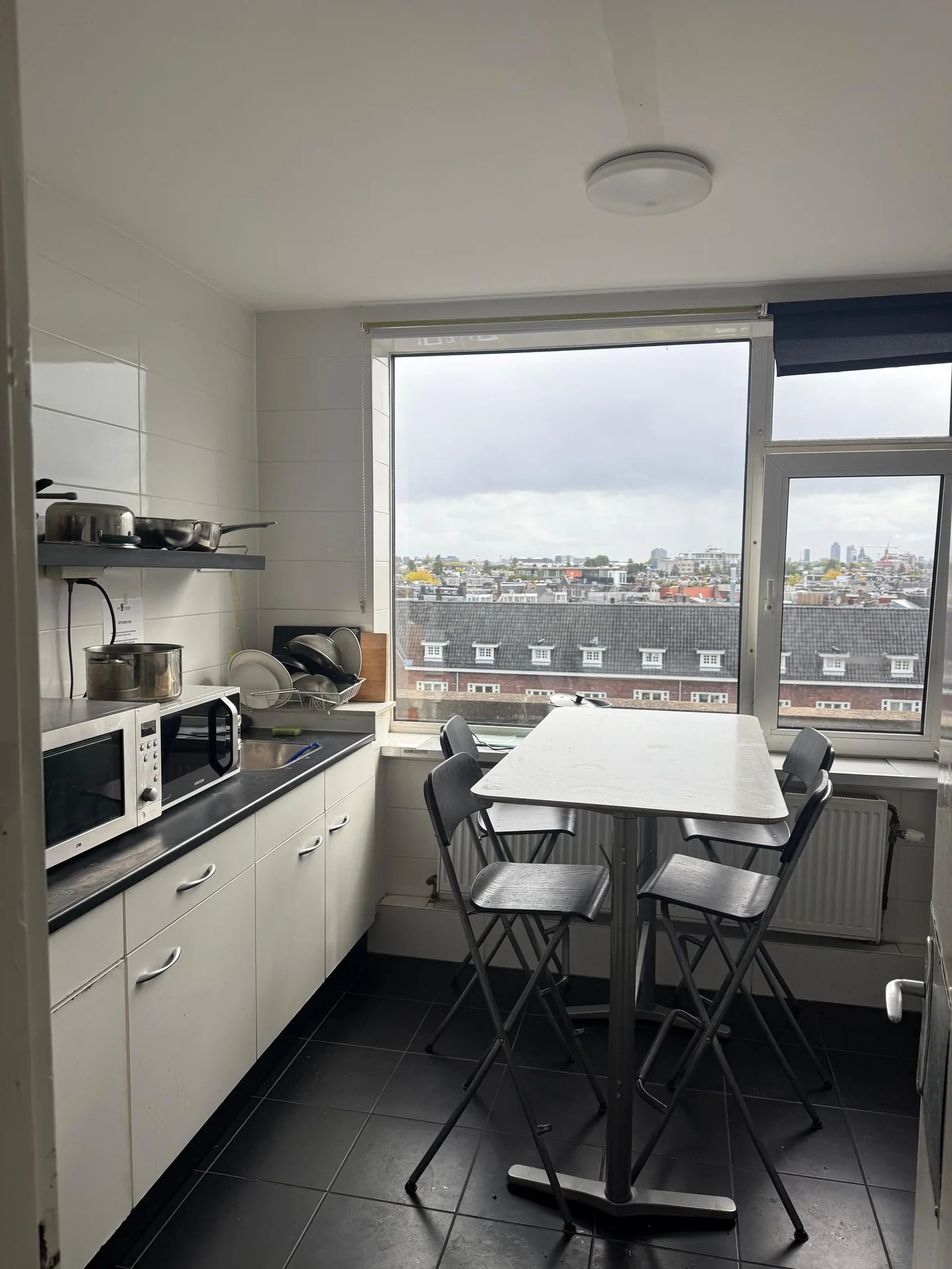 geblurde versie van de foto als achtergrond