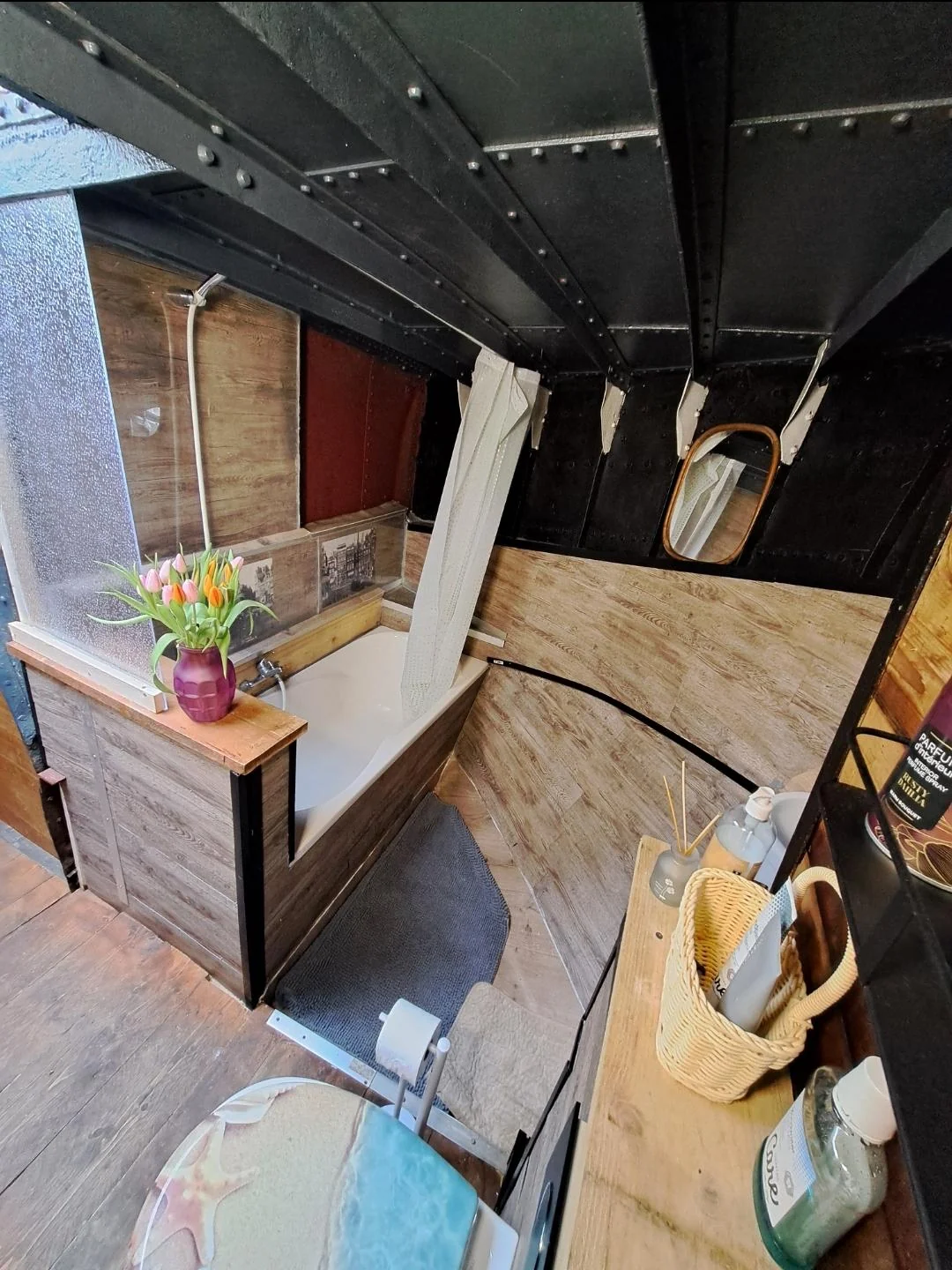 geblurde versie van de foto als achtergrond