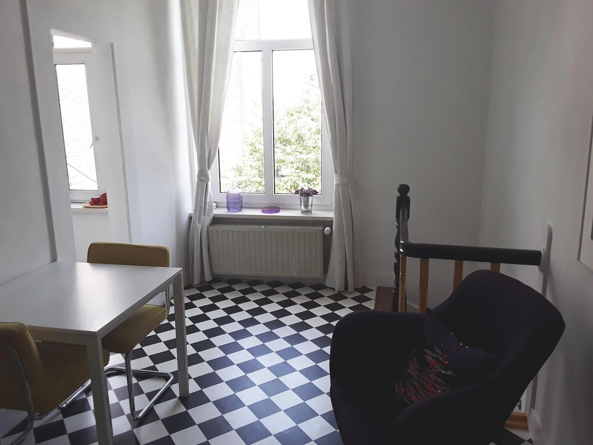 geblurde versie van de foto als achtergrond