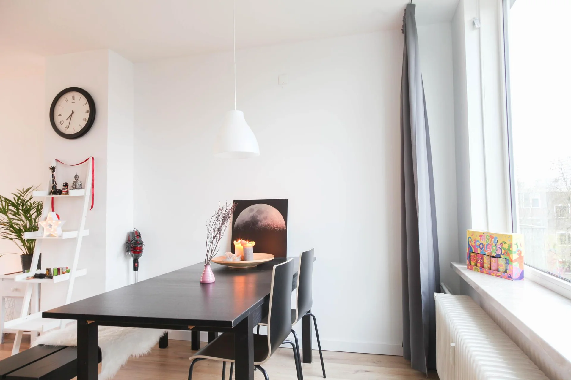 geblurde versie van de foto als achtergrond