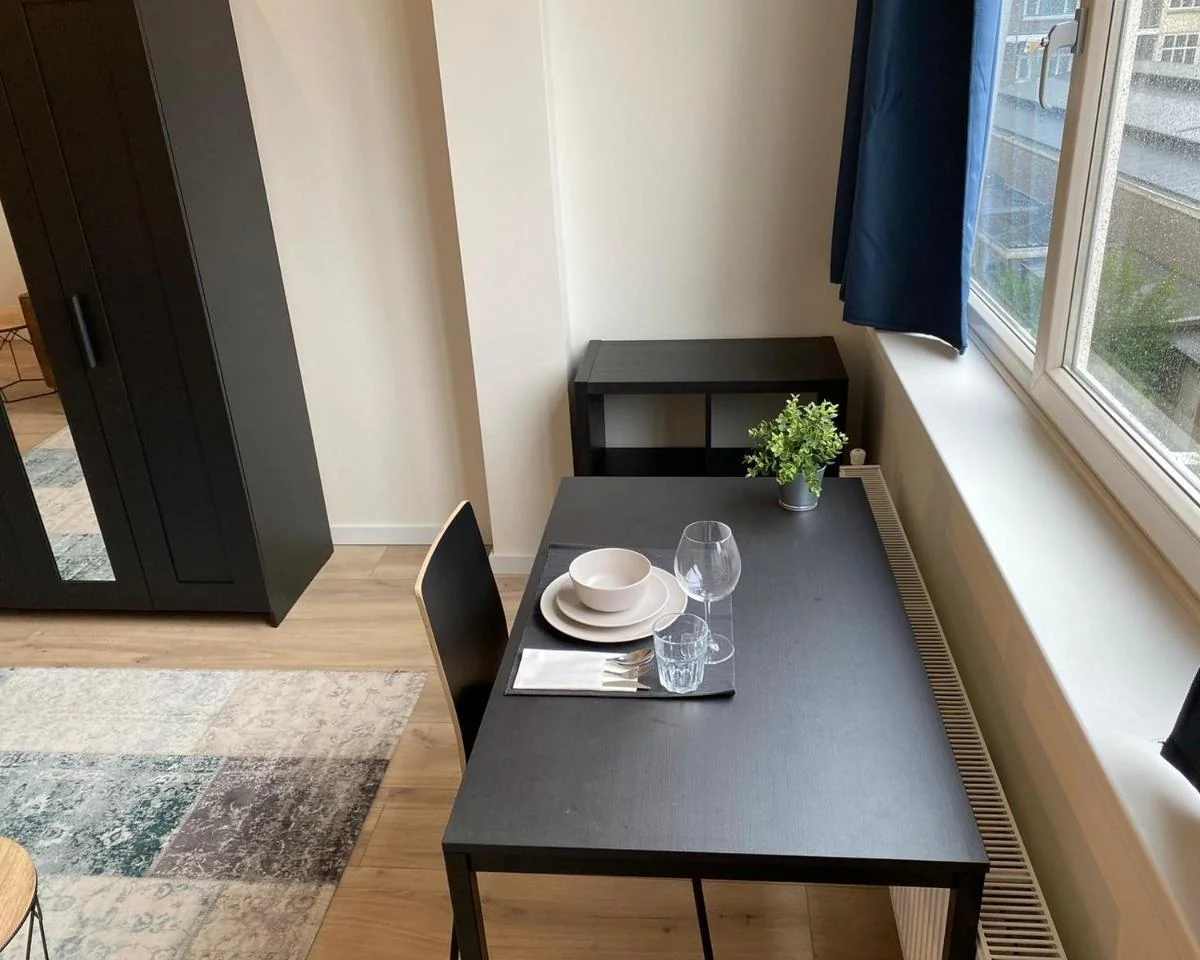 geblurde versie van de foto als achtergrond