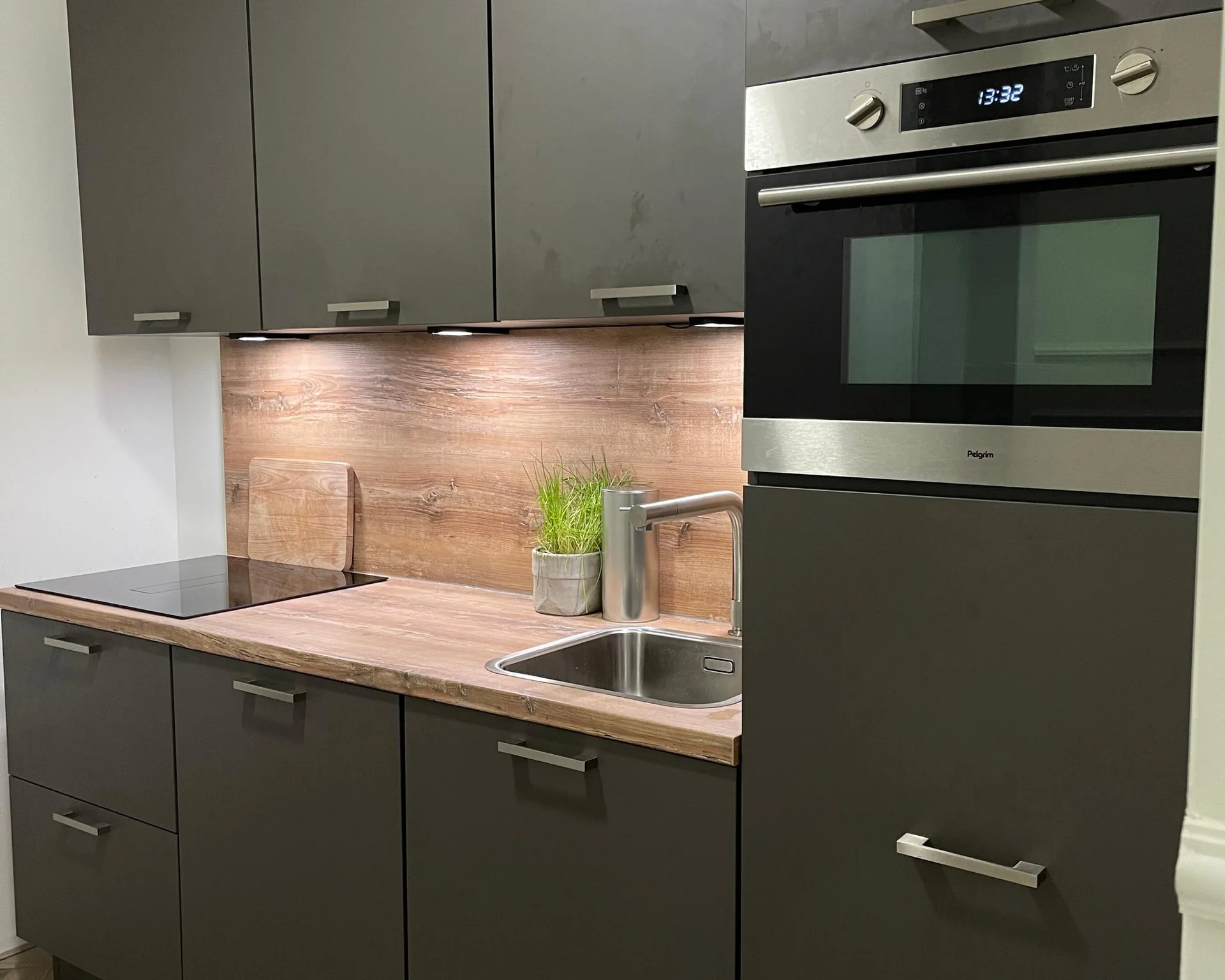 geblurde versie van de foto als achtergrond