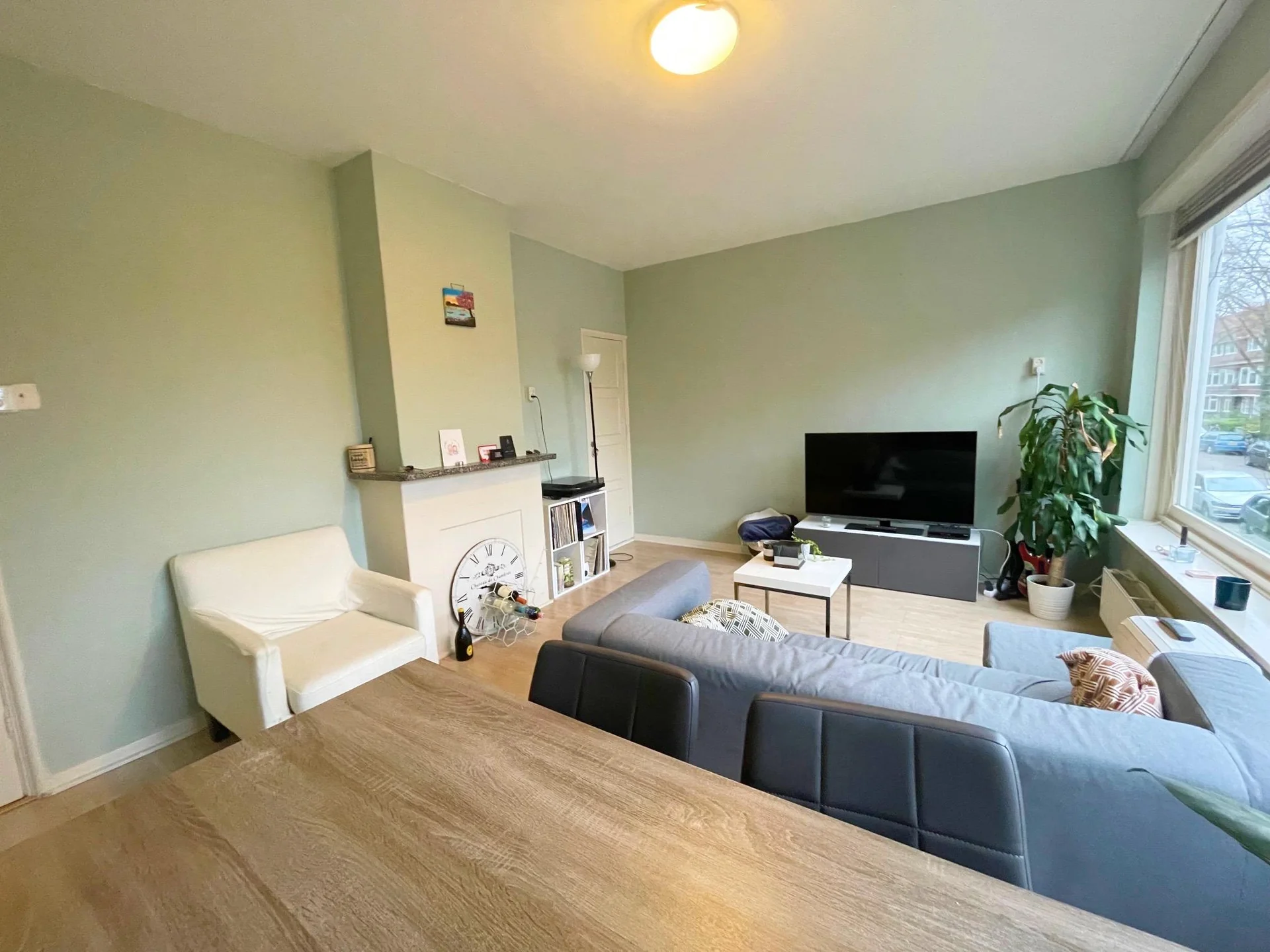 geblurde versie van de foto als achtergrond