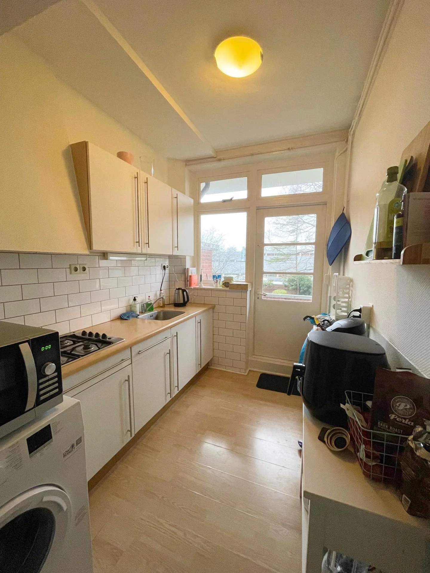 geblurde versie van de foto als achtergrond