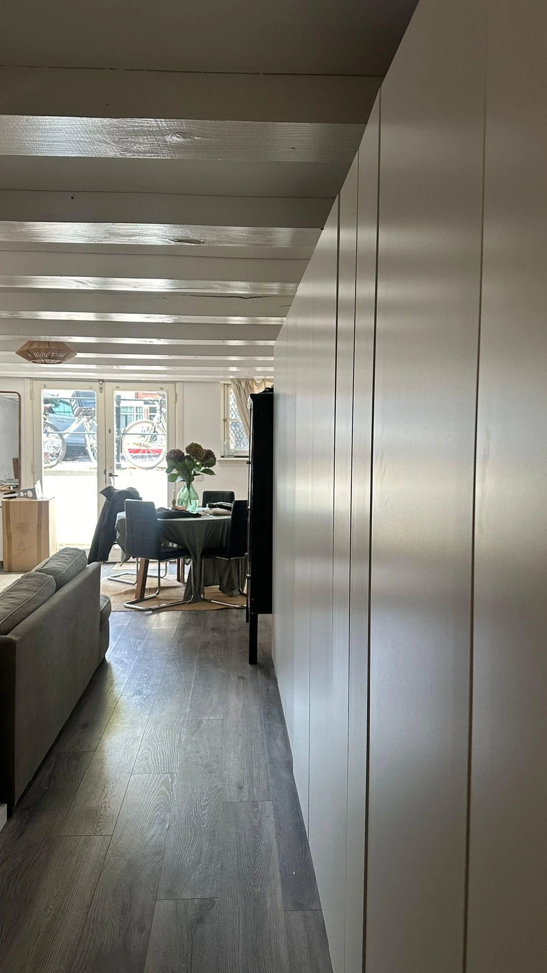 geblurde versie van de foto als achtergrond