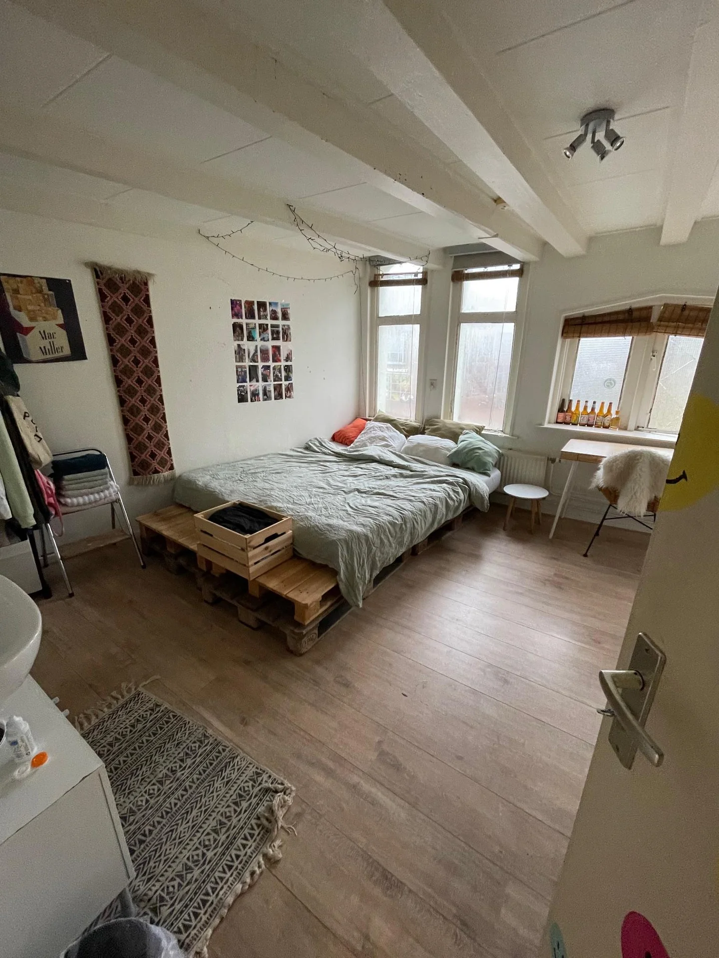 geblurde versie van de foto als achtergrond