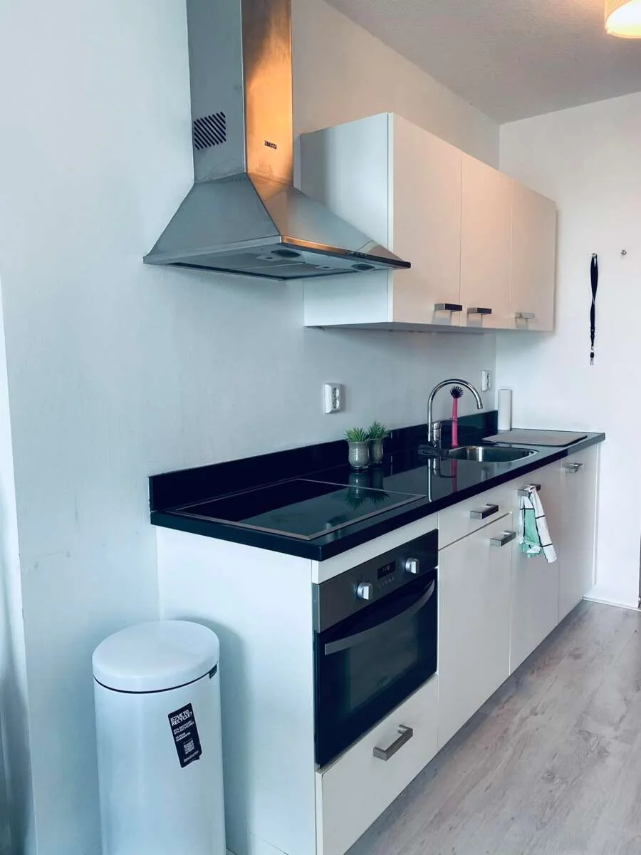 geblurde versie van de foto als achtergrond