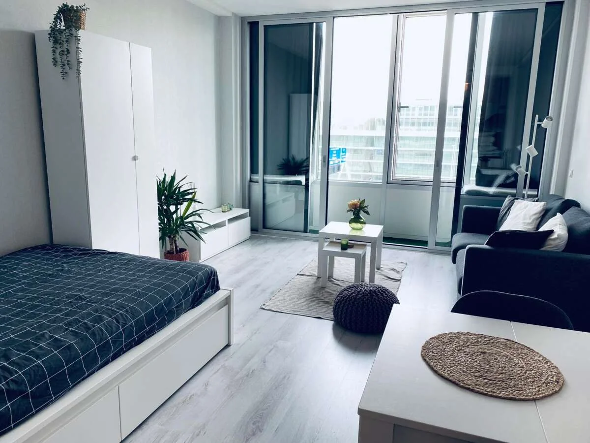 geblurde versie van de foto als achtergrond