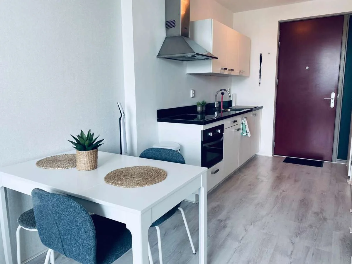 geblurde versie van de foto als achtergrond