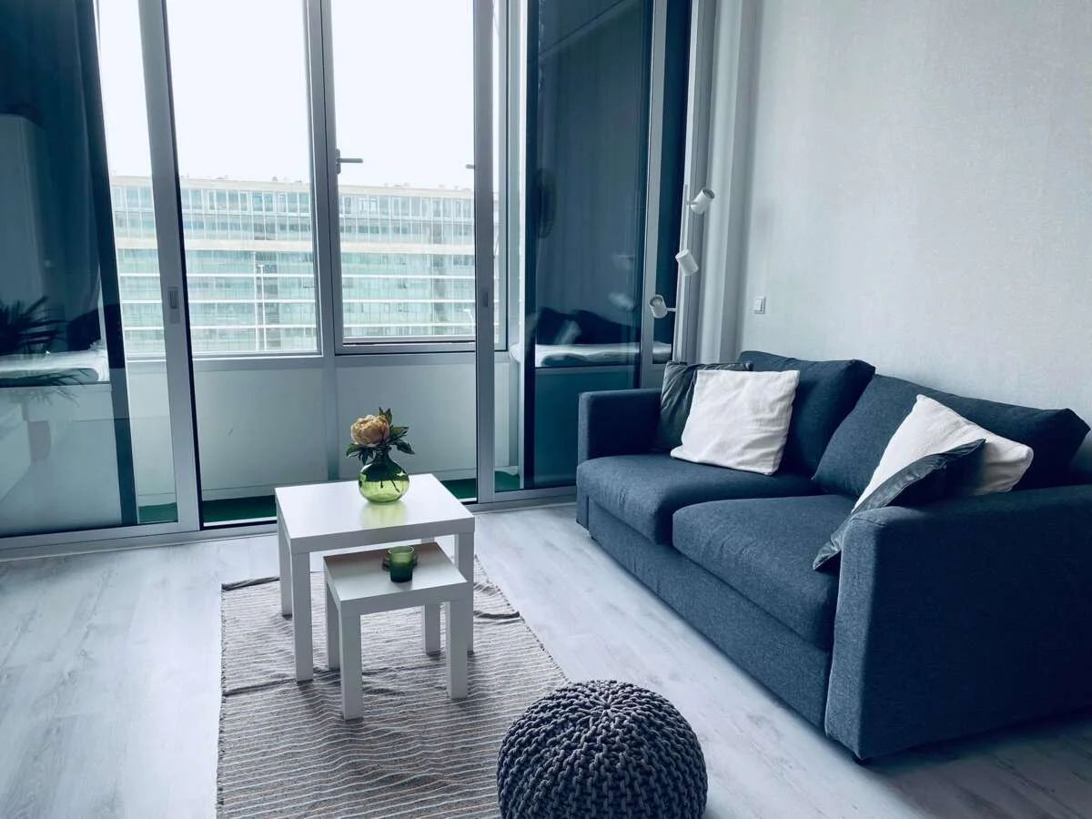 geblurde versie van de foto als achtergrond