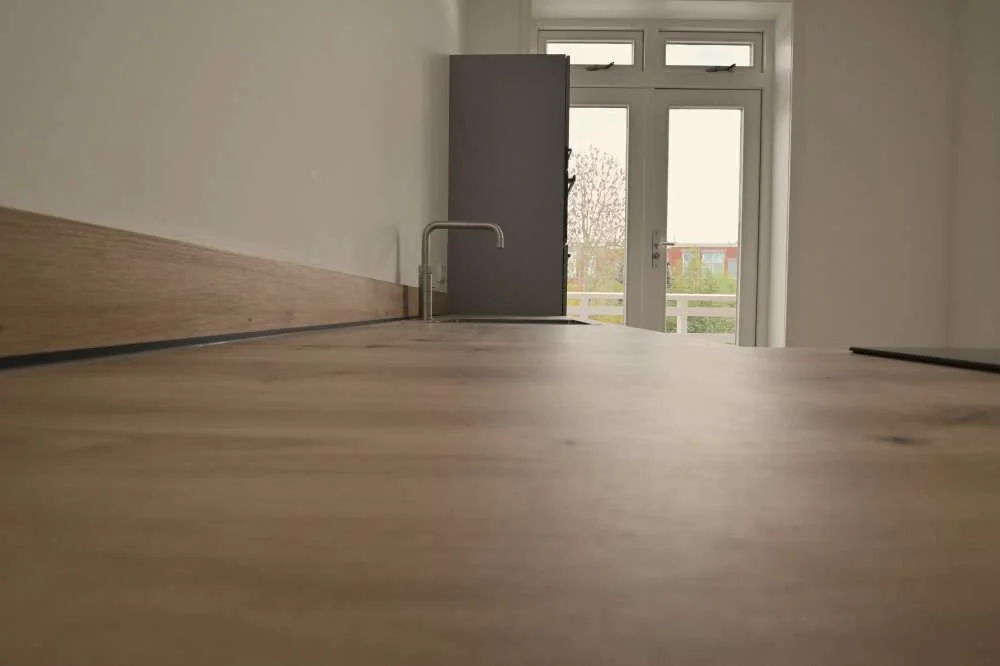 geblurde versie van de foto als achtergrond