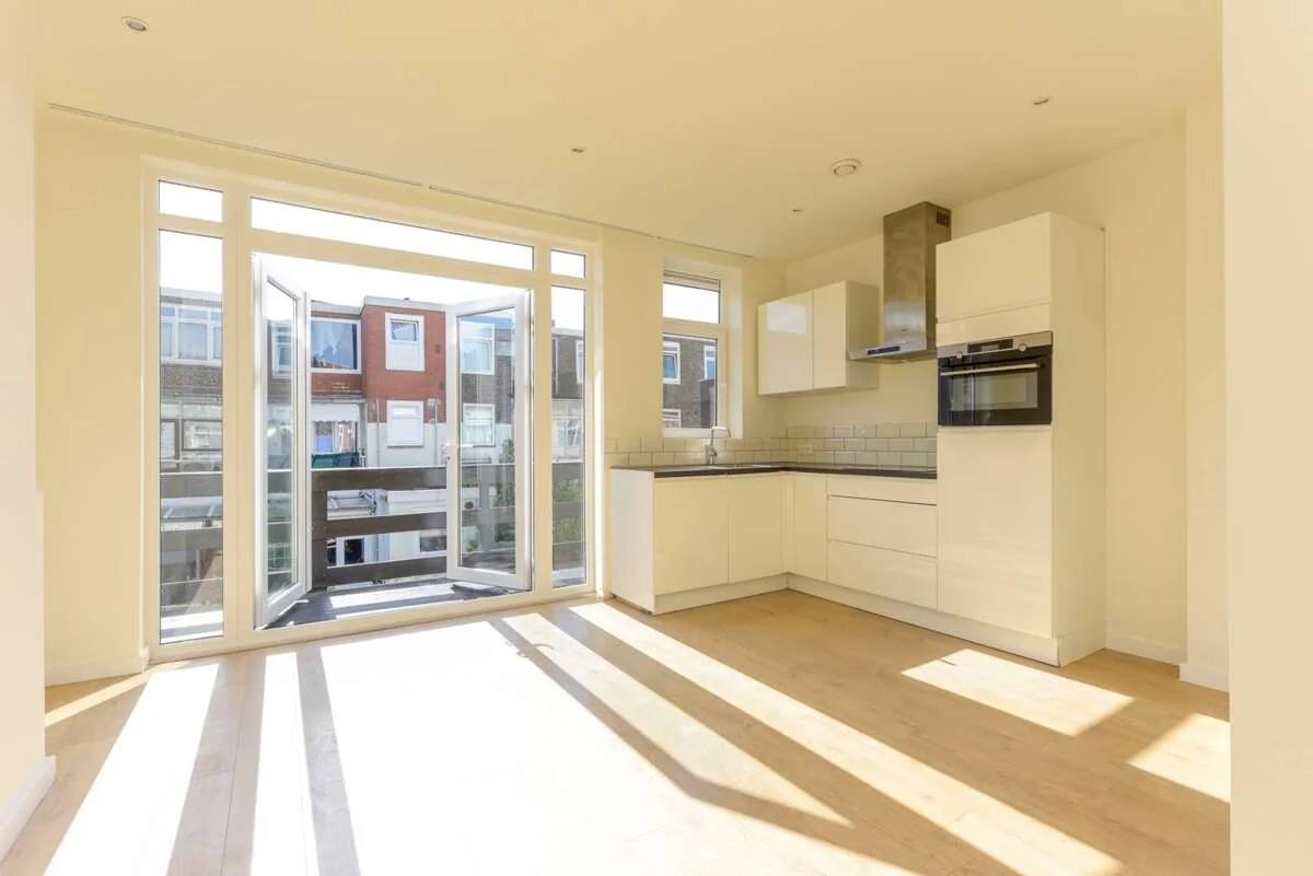 geblurde versie van de foto als achtergrond