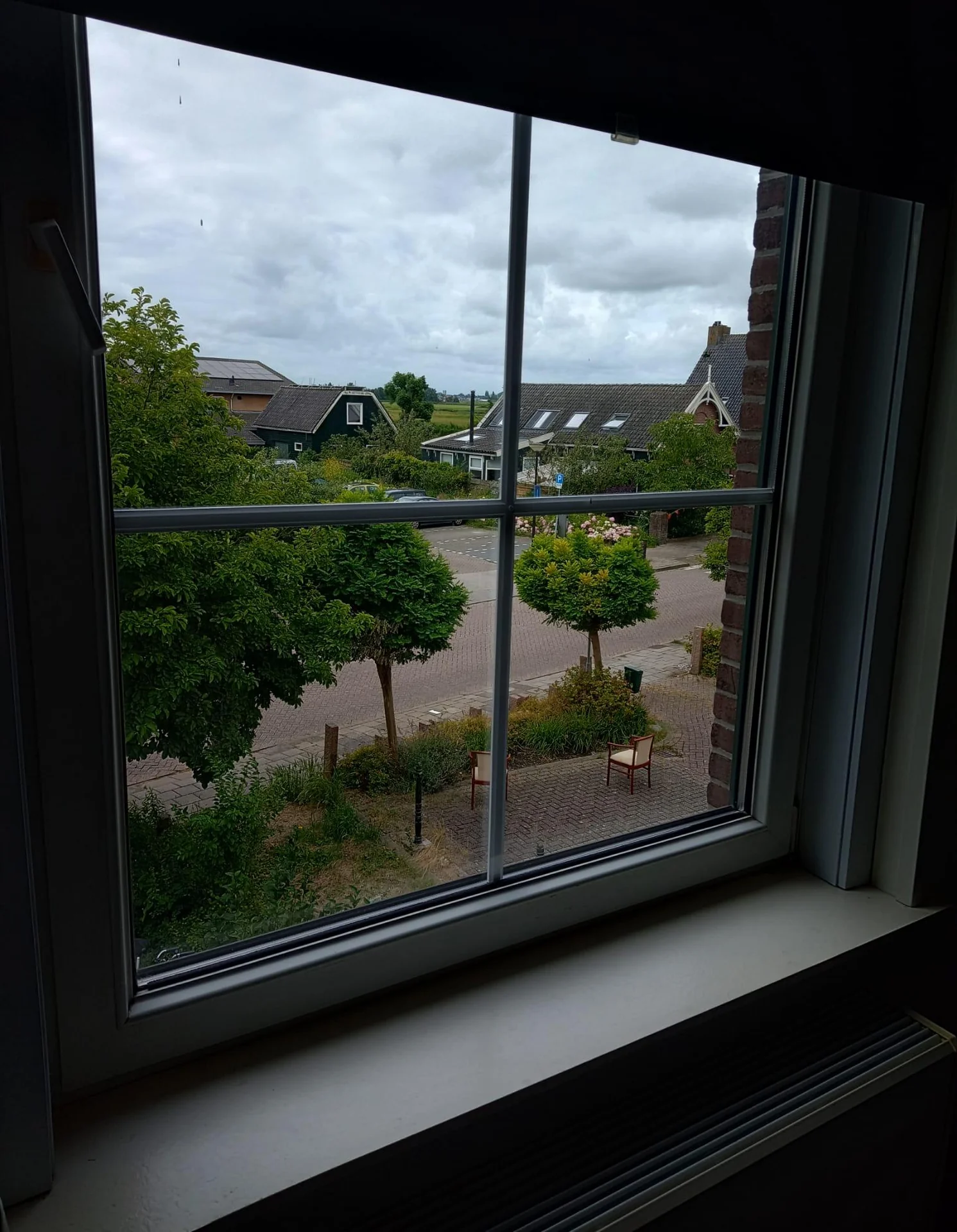 geblurde versie van de foto als achtergrond